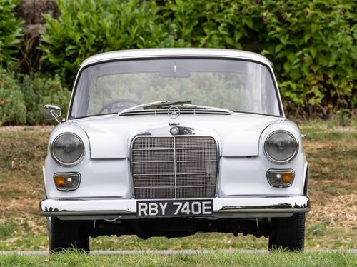 1967 Mercedes-Benz W110 Series 2 200 ‘Fintail’ till salu (bild 14 av 138)