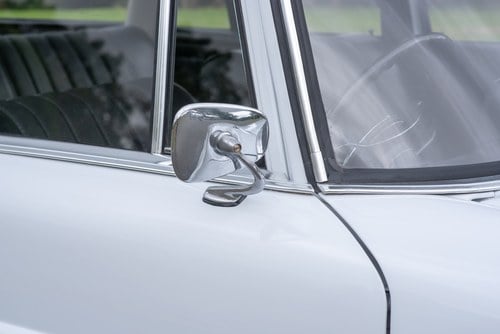 1967 Mercedes-Benz W110 Series 2 200 ‘Fintail’ till salu (bild 80 av 138)