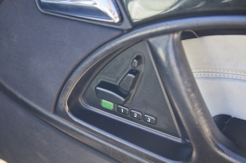 2001 Mercedes-Benz R129 SL500 Silver Arrows 1 of 100 For Sale (picture 45 of 256)