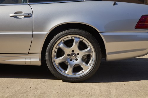 2001 Mercedes-Benz R129 SL500 Silver Arrows 1 of 100 For Sale (picture 25 of 256)