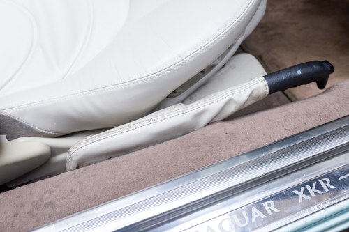 2002 Jaguar XKR Convertible (X100) In vendita (immagine 43 di 213)