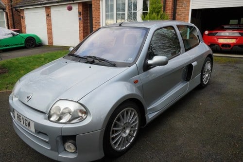 2002 Renault Clio Sport V6 Phase 1 For Sale (picture 3 of 22)