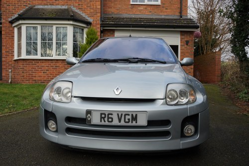 2002 Renault Clio Sport V6 Phase 1 For Sale (picture 5 of 22)