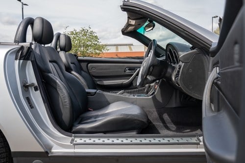 1998 Mercedes-Benz SLK 230 Kompressor Auto In vendita (immagine 27 di 180)