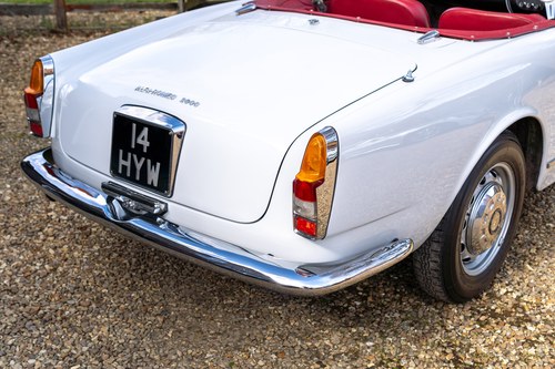 1963 Alfa Romeo 2600 Spider zum Verkauf (Bild 87 von 117)