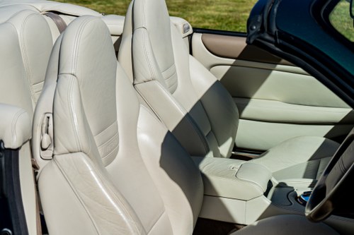 2004 Jaguar X100 4.2 XKR Convertible For Sale (picture 35 of 102)