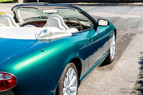 2004 Jaguar X100 4.2 XKR Convertible For Sale (picture 54 of 102)
