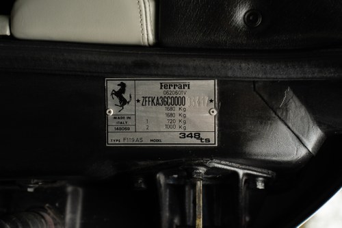 1993 Ferrari 348TS zum Verkauf (Bild 126 von 176)