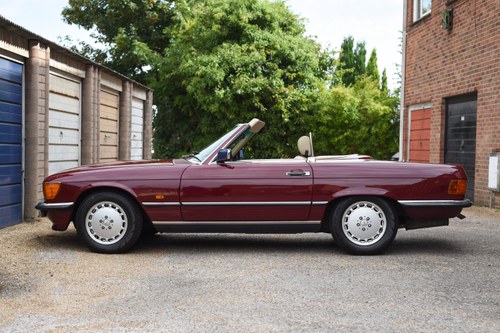 1989 Mercedes-Benz 300 SL R107 For Sale (picture 12 of 209)