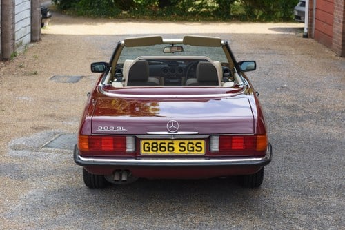 1989 Mercedes-Benz 300 SL R107 For Sale (picture 16 of 209)