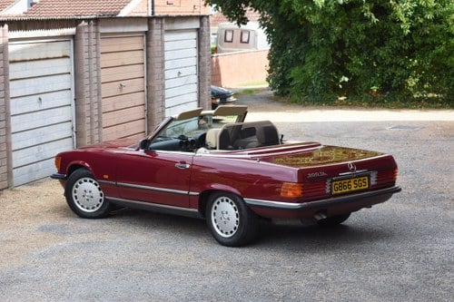 1989 Mercedes-Benz 300 SL R107 For Sale (picture 19 of 209)