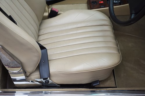 1989 Mercedes-Benz 300 SL R107 For Sale (picture 71 of 209)