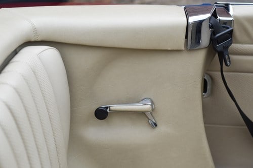 1989 Mercedes-Benz 300 SL R107 For Sale (picture 79 of 209)