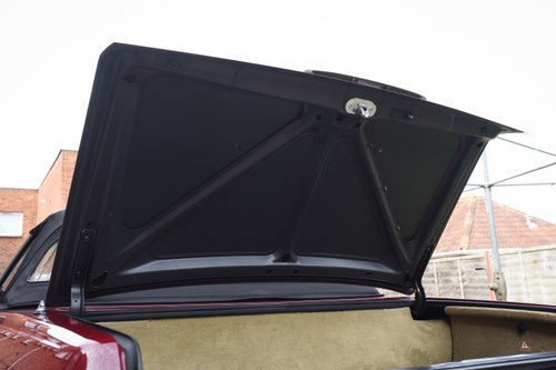 1989 Mercedes-Benz 300 SL R107 For Sale (picture 92 of 209)