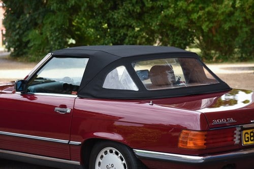 1989 Mercedes-Benz 300 SL R107 For Sale (picture 129 of 209)