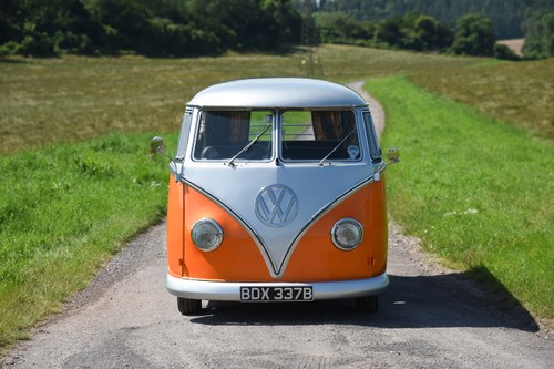 1964 Volkswagen Type 2 Splitscreen Campervan In vendita (immagine 9 di 198)