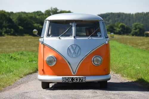 1964 Volkswagen Type 2 Splitscreen Campervan In vendita (immagine 10 di 198)