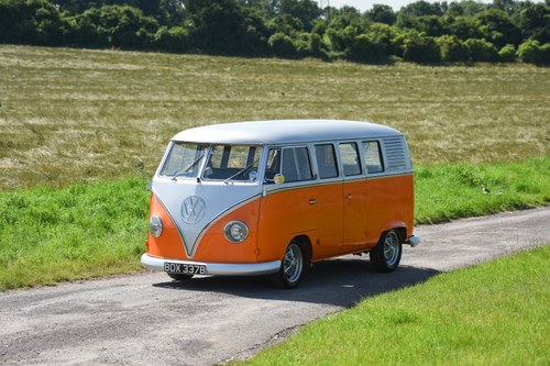 1964 Volkswagen Type 2 Splitscreen Campervan In vendita (immagine 3 di 198)
