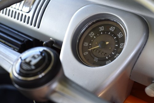 1964 Volkswagen Type 2 Splitscreen Campervan In vendita (immagine 44 di 198)