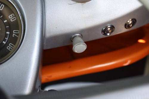 1964 Volkswagen Type 2 Splitscreen Campervan In vendita (immagine 52 di 198)