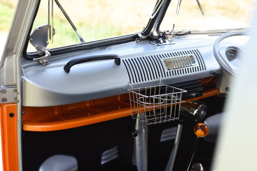 1964 Volkswagen Type 2 Splitscreen Campervan In vendita (immagine 55 di 198)