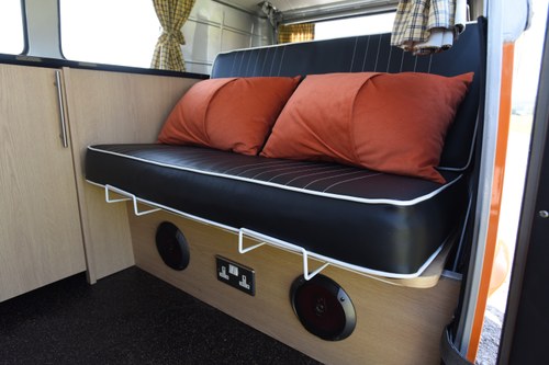 1964 Volkswagen Type 2 Splitscreen Campervan In vendita (immagine 87 di 198)