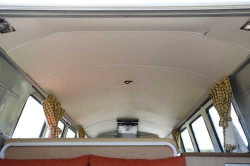 1964 Volkswagen Type 2 Splitscreen Campervan In vendita (immagine 104 di 198)