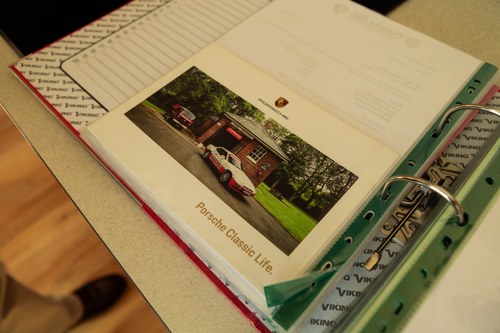 1983 Porsche 911 Carrera 3.2 Cabriolet zum Verkauf (Bild 126 von 215)