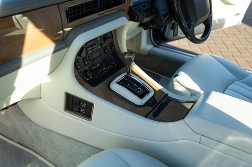 1993 Jaguar XJ40 XJ6 4L Sovereign ‘Insignia’ For Sale (picture 45 of 150)
