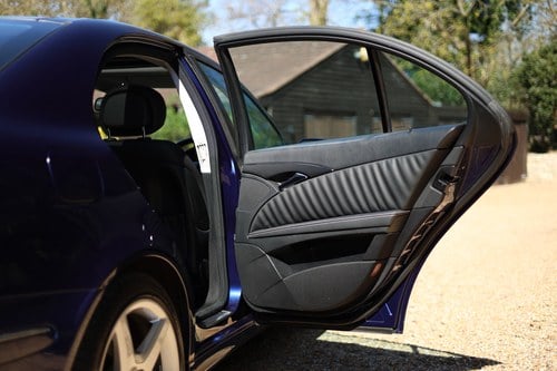 2009 Mercedes-Benz E320CDi AMG Sport For Sale (picture 50 of 220)