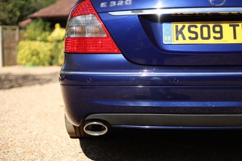 2009 Mercedes-Benz E320CDi AMG Sport For Sale (picture 137 of 220)