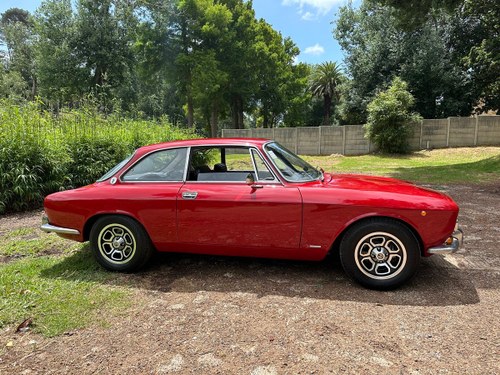 1974 Alfa Romeo 2000 GTV For Sale (picture 10 of 86)