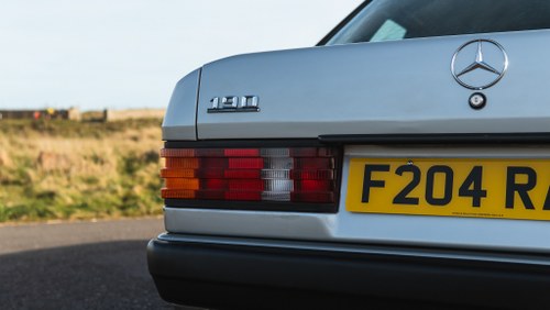 1988 Mercedes-Benz 190E (W201) In vendita (immagine 112 di 132)