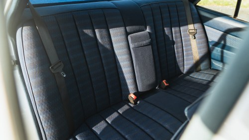 1988 Mercedes-Benz 190E (W201) In vendita (immagine 39 di 132)