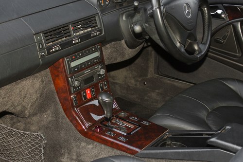 2001 Mercedes-Benz 320SL (R129) In vendita (immagine 37 di 127)