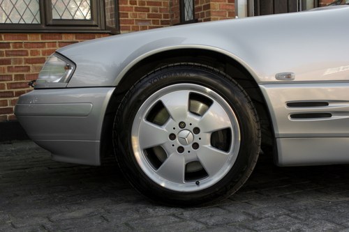 2001 Mercedes-Benz 320SL (R129) In vendita (immagine 64 di 127)