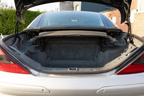 2002 Mercedes-Benz R230 SL55 In vendita (immagine 60 di 135)