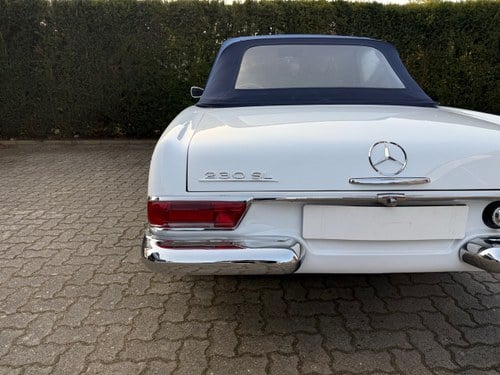 1965 Mercedes-Benz 230SL (W113) In vendita (immagine 51 di 97)