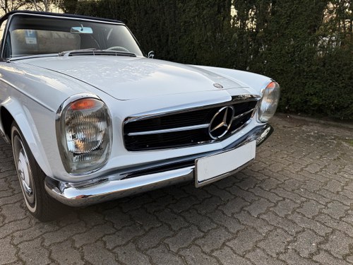 1965 Mercedes-Benz 230SL (W113) In vendita (immagine 58 di 97)
