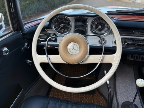 1965 Mercedes-Benz 230SL (W113) In vendita (immagine 32 di 97)