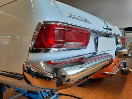 1965 Mercedes-Benz 230SL (W113) In vendita (immagine 62 di 97)