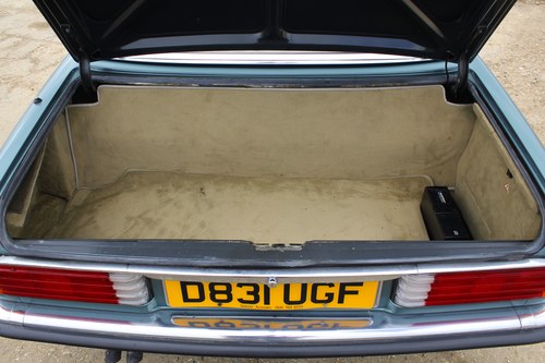 1986 Mercedes-Benz 500SL R107 In vendita (immagine 62 di 111)