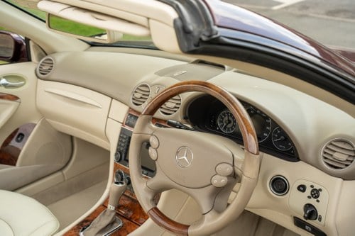 2006 Mercedes-Benz 350 CLK Elegance AMG (A209) In vendita (immagine 35 di 142)