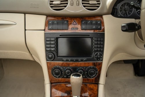 2006 Mercedes-Benz 350 CLK Elegance AMG (A209) In vendita (immagine 37 di 142)
