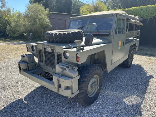 1976 Land Rover Santana 109" Lightweight à vendre (picture 4 of 94)