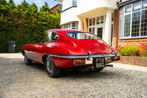 1969 Jaguar E-Type Series 2 FHC RHD In vendita (immagine 13 di 98)
