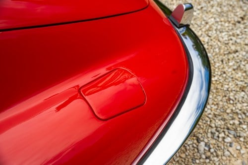1969 Jaguar E-Type Series 2 FHC RHD In vendita (immagine 70 di 98)