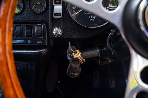 1969 Jaguar E-Type Series 2 FHC RHD In vendita (immagine 50 di 98)