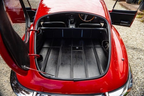 1969 Jaguar E-Type Series 2 FHC RHD In vendita (immagine 57 di 98)
