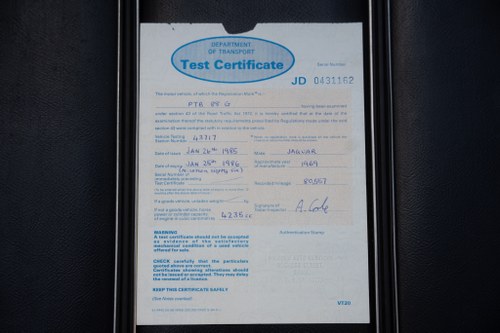 1969 Jaguar E-Type Series 2 FHC RHD In vendita (immagine 96 di 98)